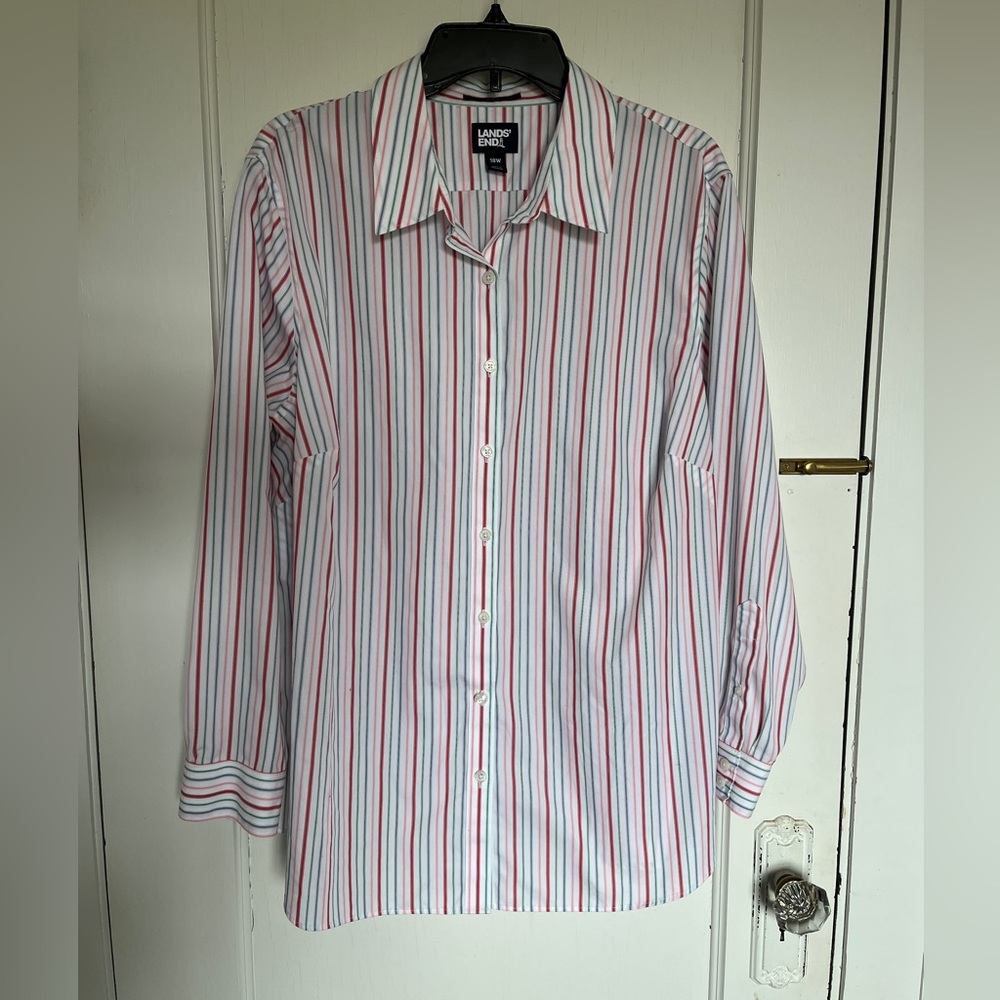 Crisp Land’s End button down, 18W